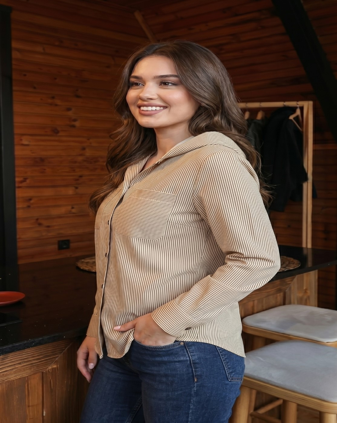 women cap shirt (beige)