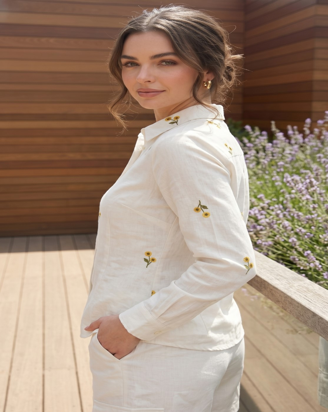 women emb sun flower shirt (white)