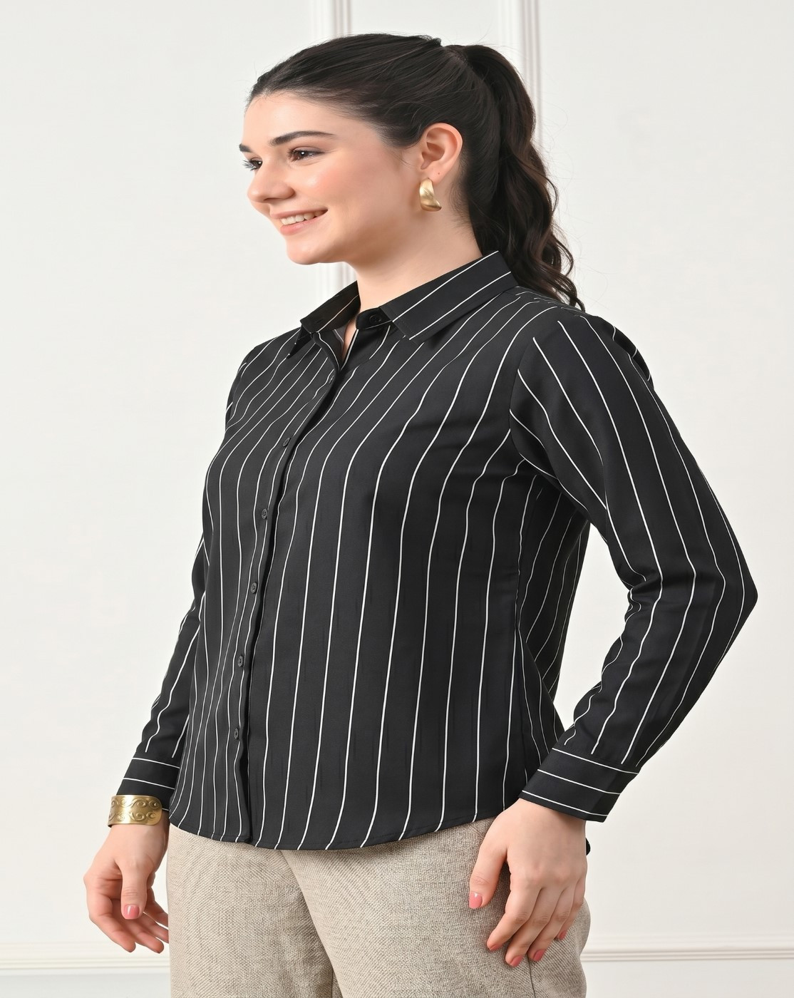 Women stripe shirt  (black)