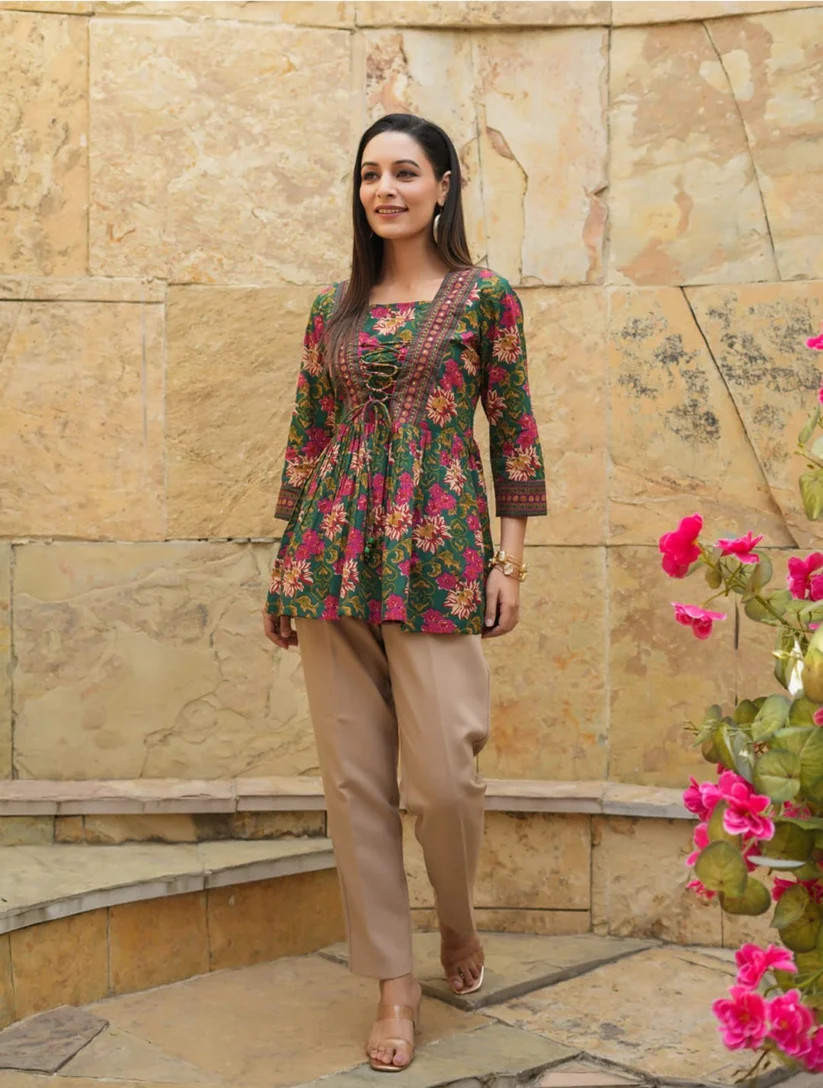 women green floral printed peplum top