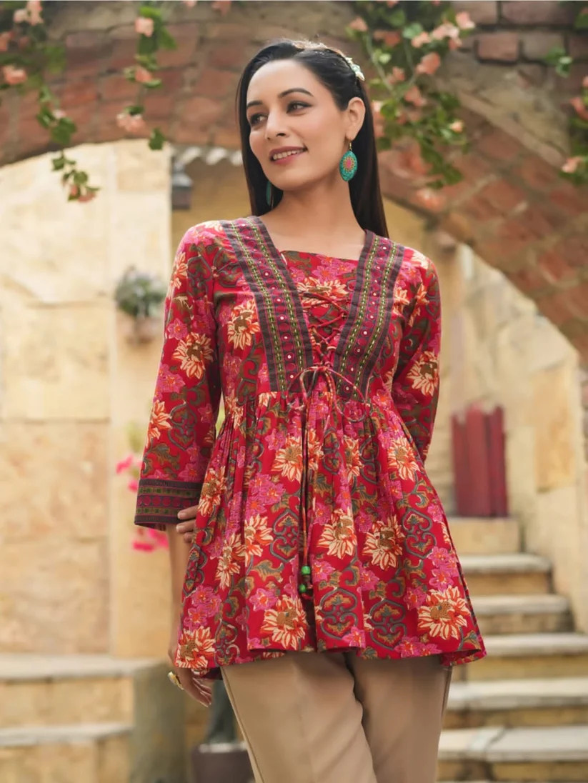 women maroon floral printed peplum top