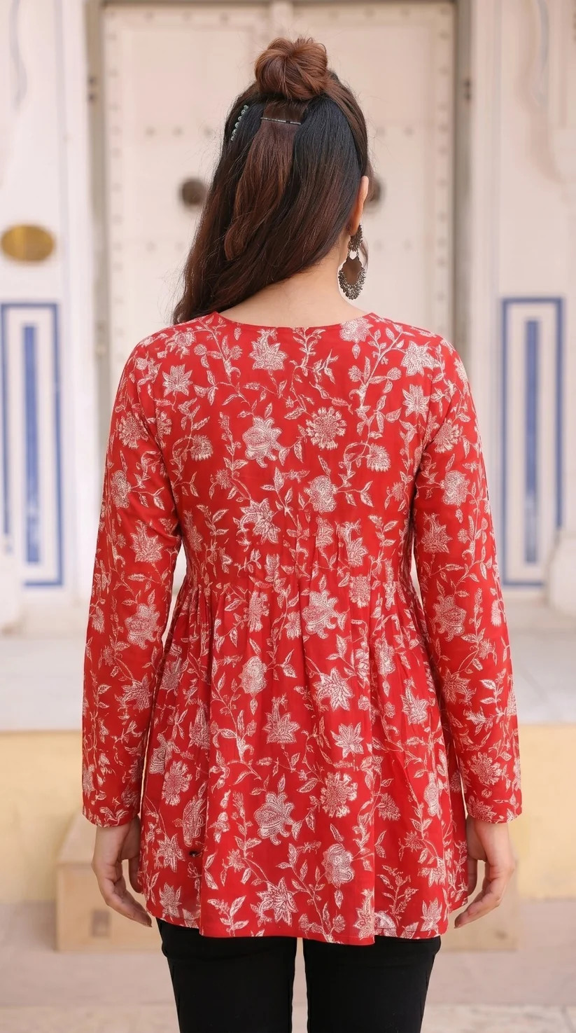 women red floral printed a line v neck kurti