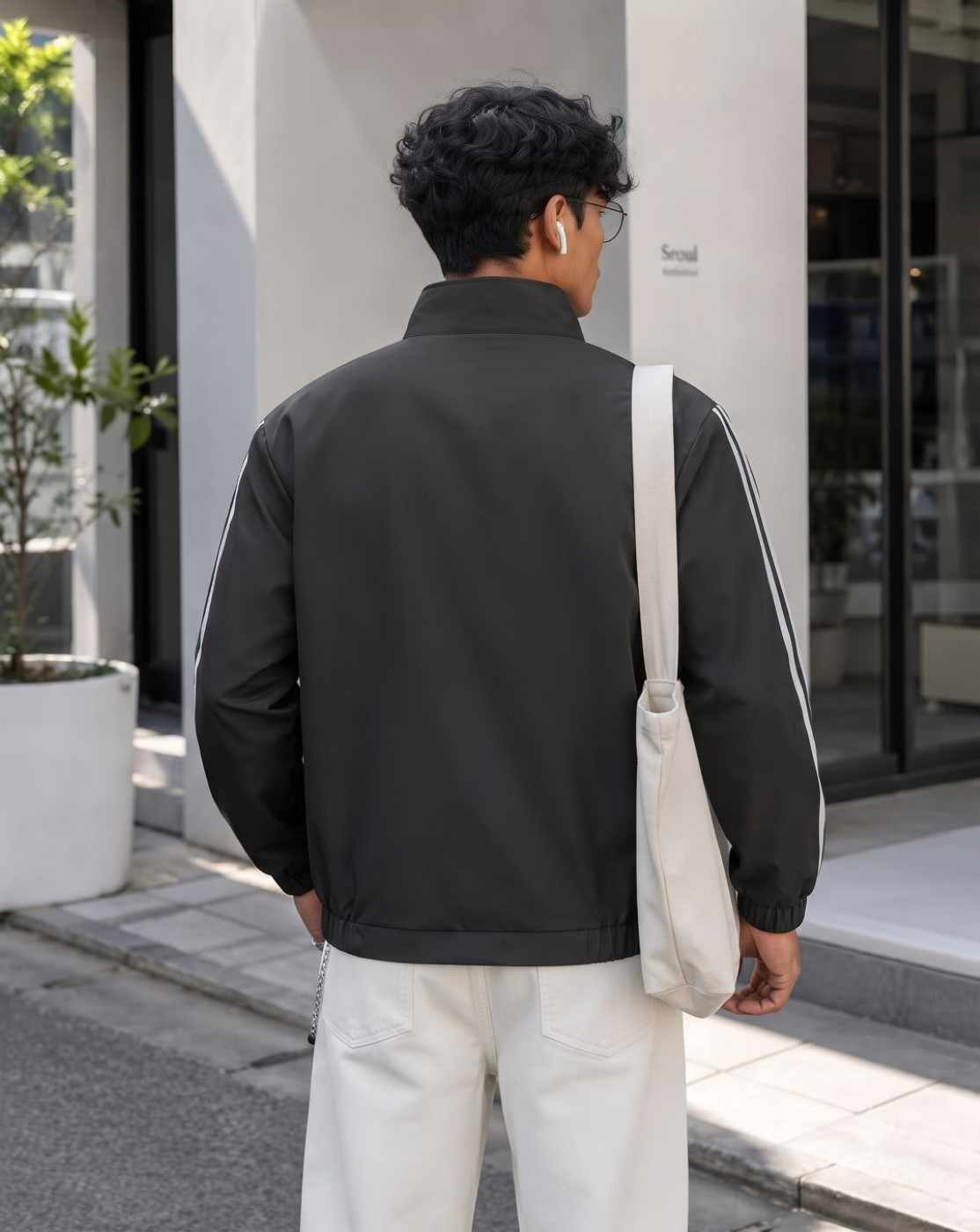 men windcheater jacket (black)