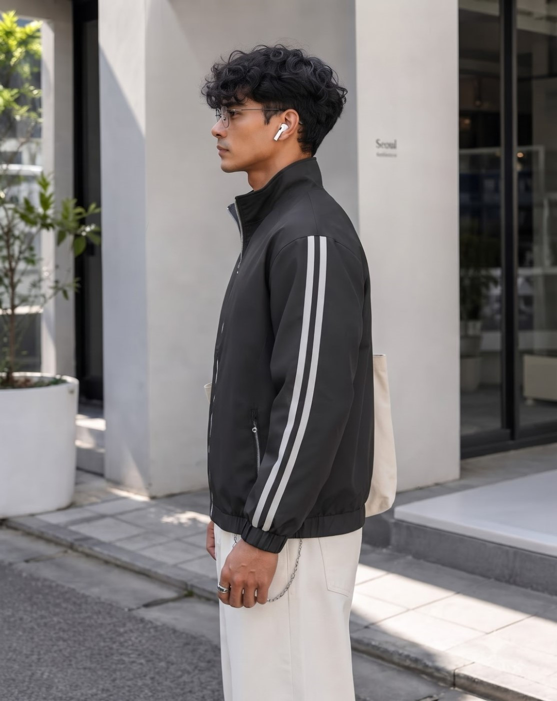 men windcheater jacket (black)
