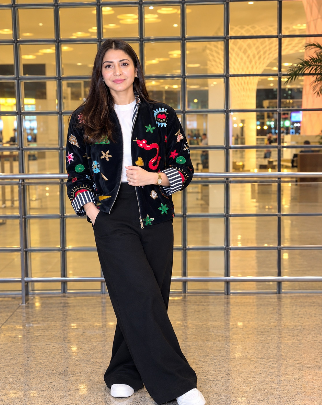 Anushka sharma embroidered velvet jacket (black multicolor)