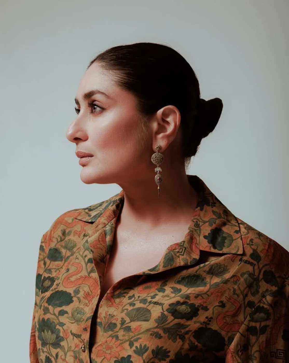 kareena kapoor printed shirt (mustard floral)