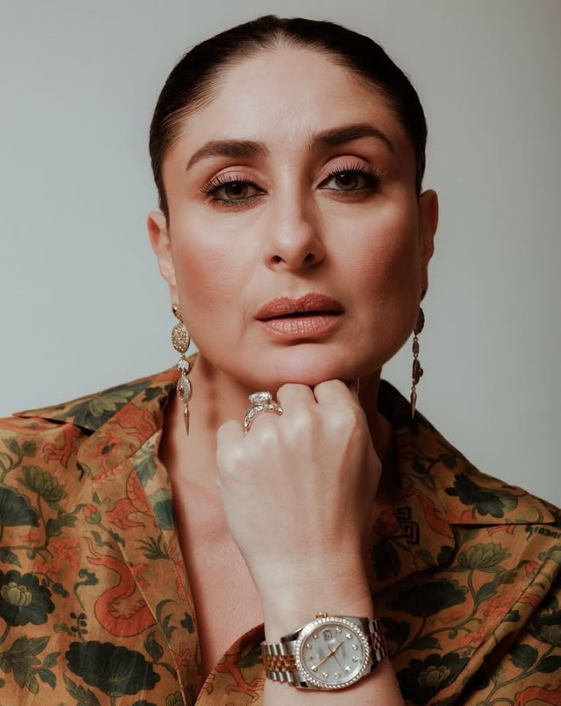 kareena kapoor printed shirt (mustard floral)